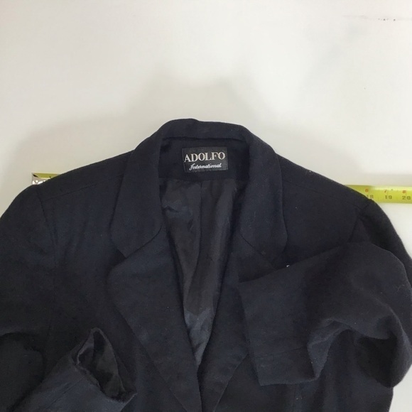 Vintage Adolfo International 100% wool blazer. Size 16. - Picture 10 of 13